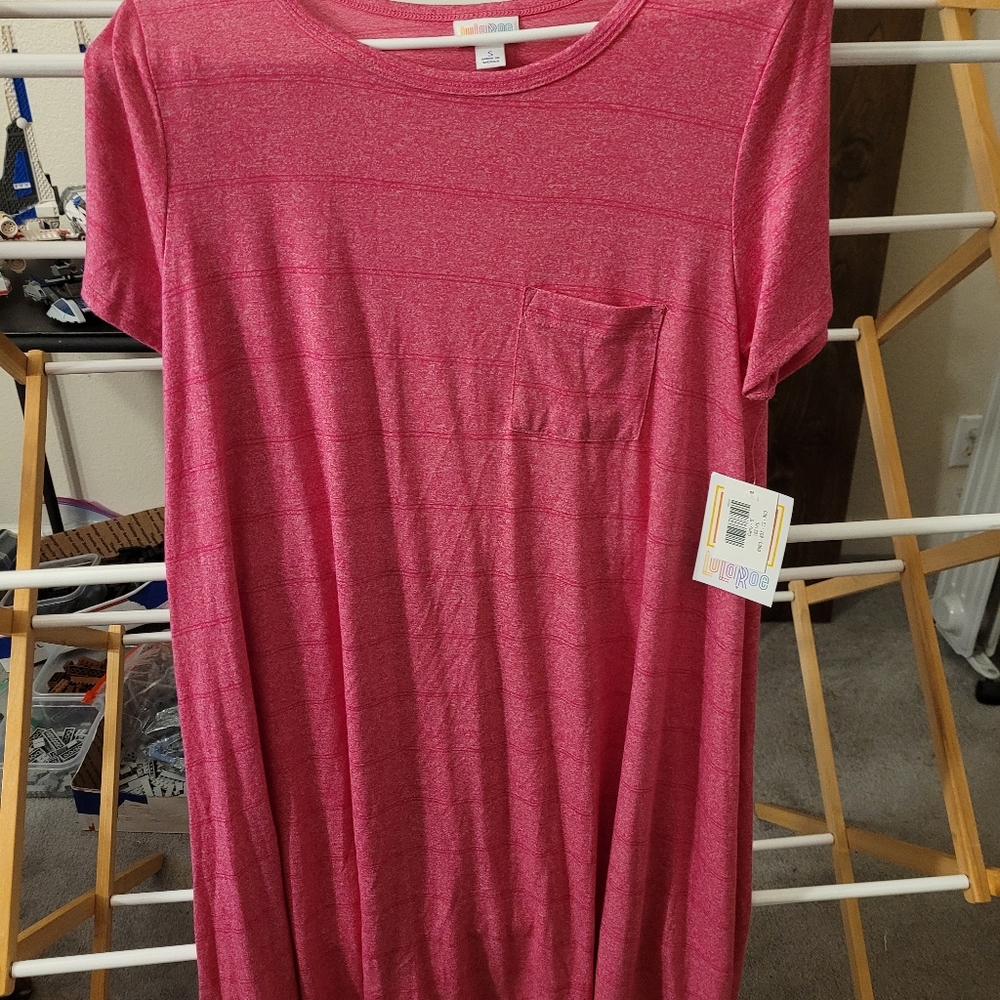 NWT Lularoe Pink S Carly Lightly Striped Very Soft BRAND NEW
